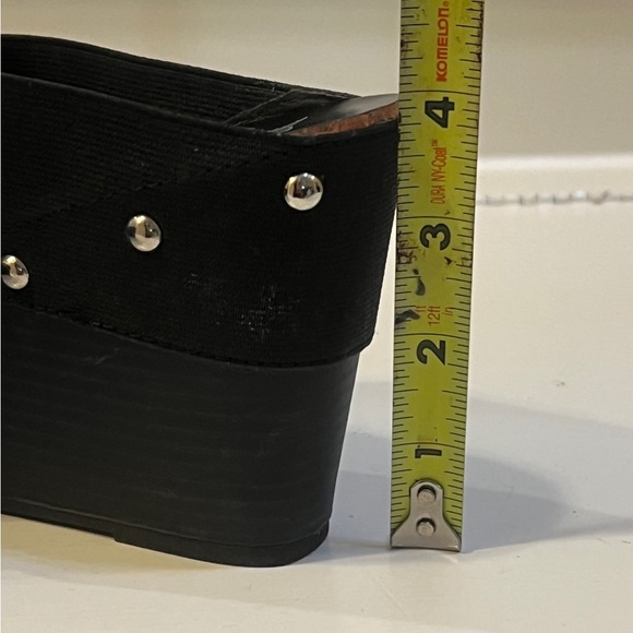 Rocket Dog Wedge Sandals - Picture 7 of 9